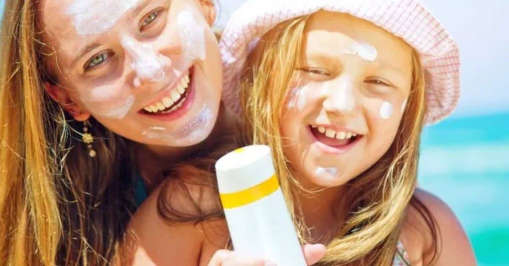 De Beste Zonnebankcrèmes voor Optimale Huidbescherming